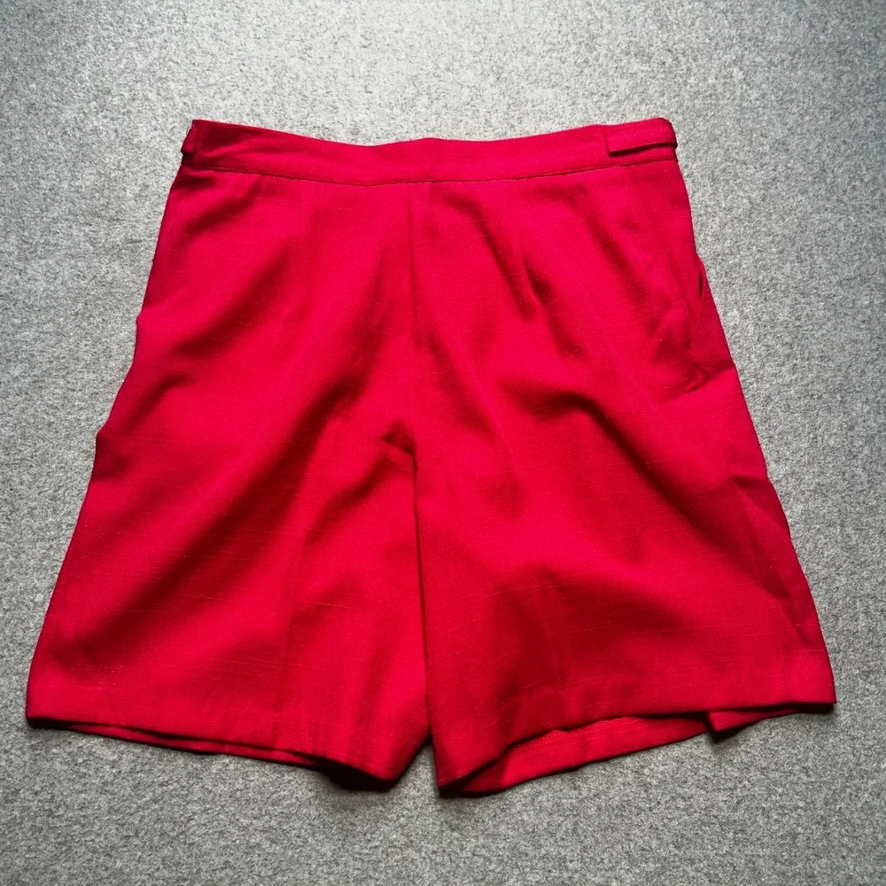 C.B. Collections Shorts Women 10P Red Polyester‎ Rayon Vintage Pleated High Rise